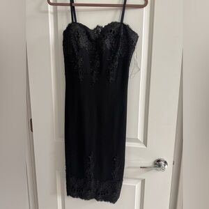 Haute Monde Elegant Black Strapless Dress